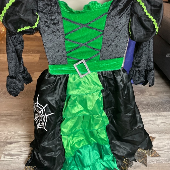 Poshetion Child Witch Lit Green & Black Velour Dress - Picture 4 of 5